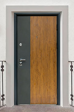 Входная уличная дверь «Статус» S3 (золотой дуб с графитом)